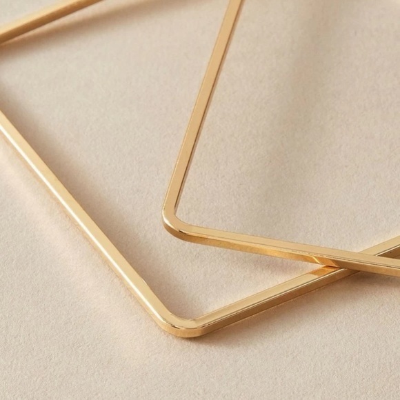 Square Hoop Earrings Golden Geometric - Picture 4 of 7